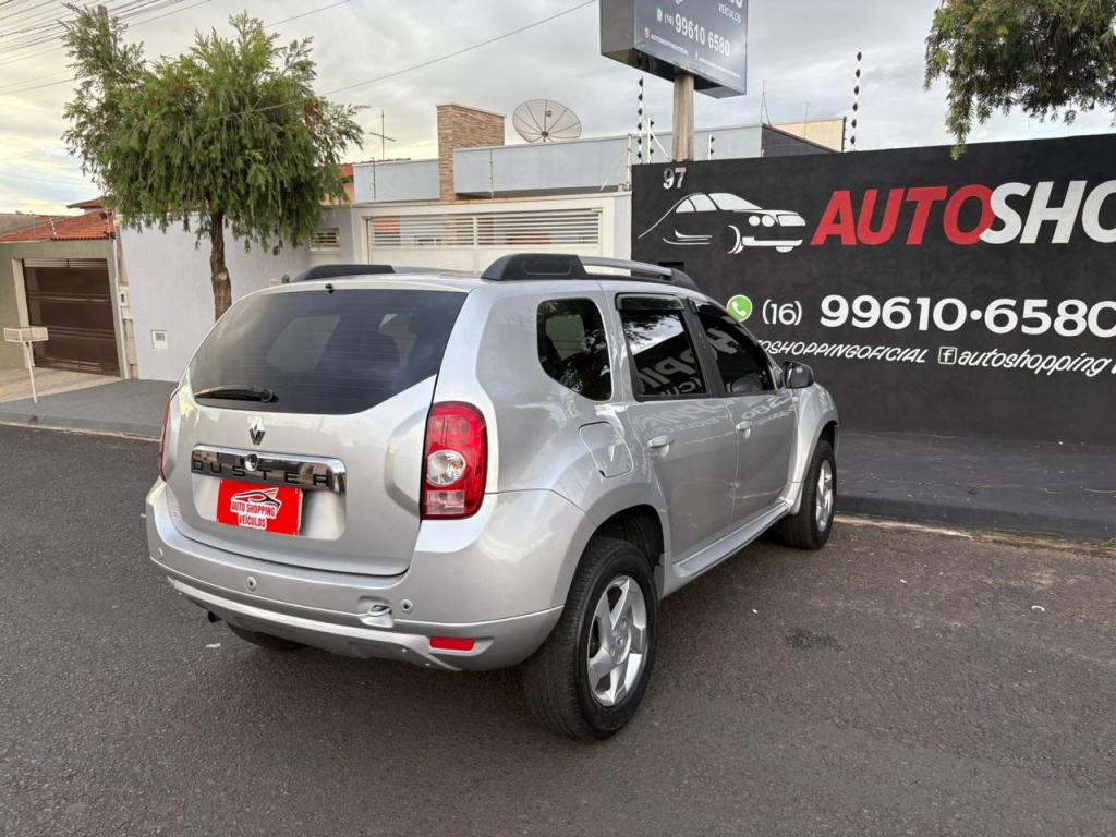 RENAULT Duster - Foto