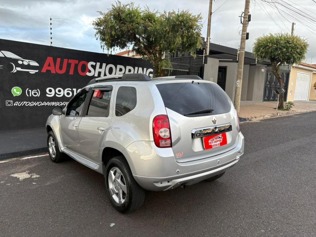 RENAULT Duster - Foto