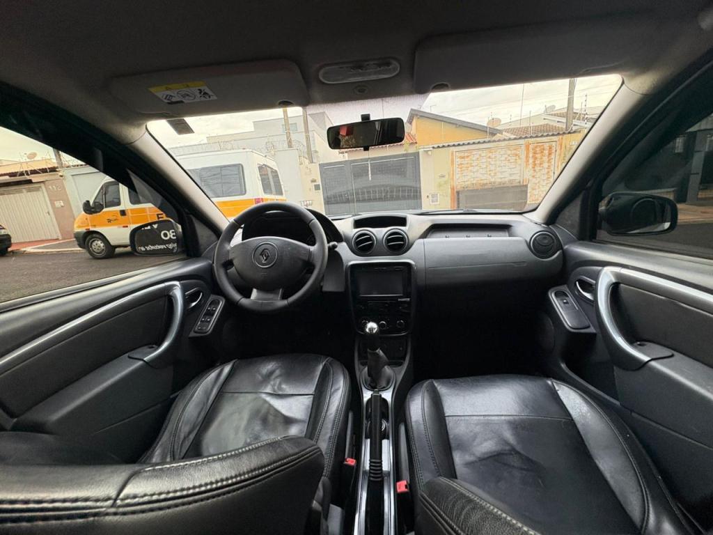 RENAULT Duster - Foto