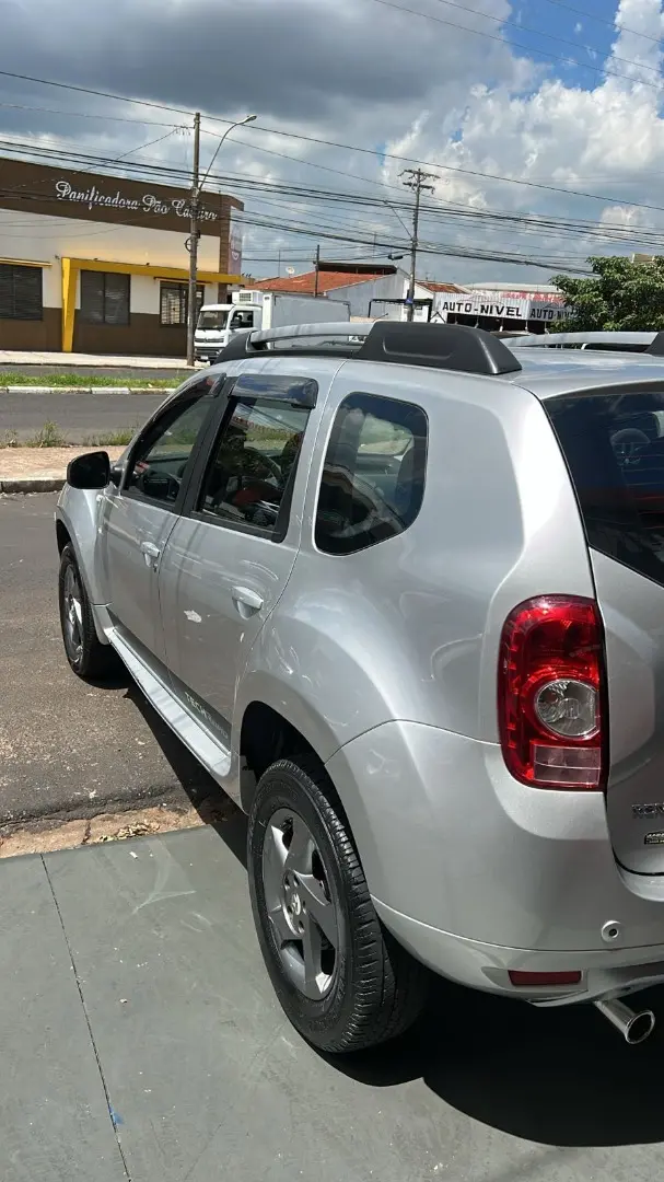 RENAULT Duster - Foto