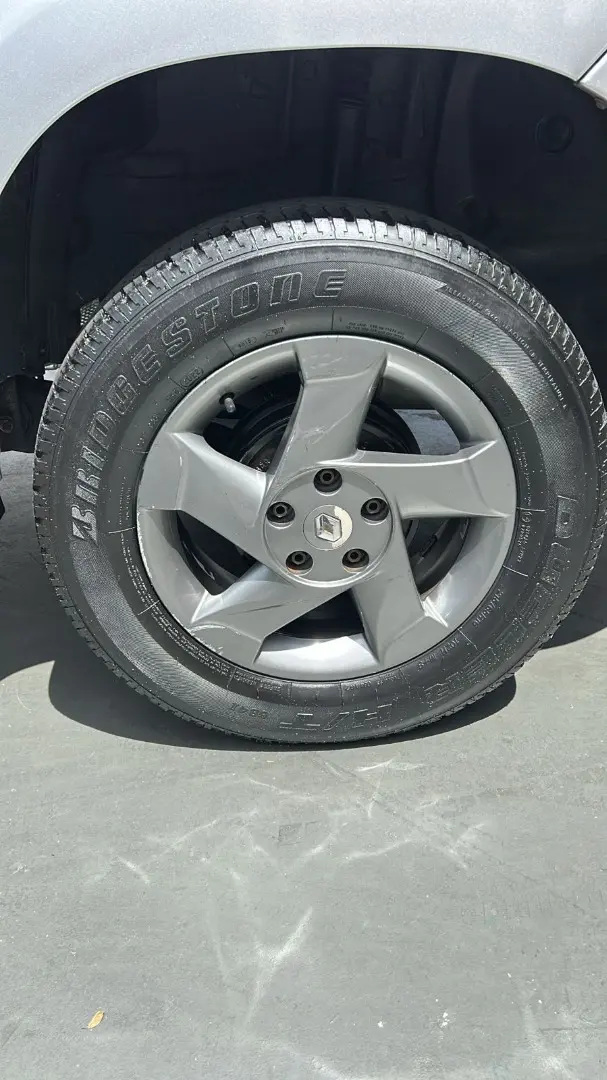 RENAULT Duster - Foto