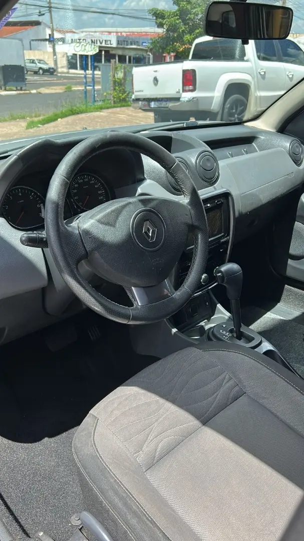 RENAULT Duster - Foto