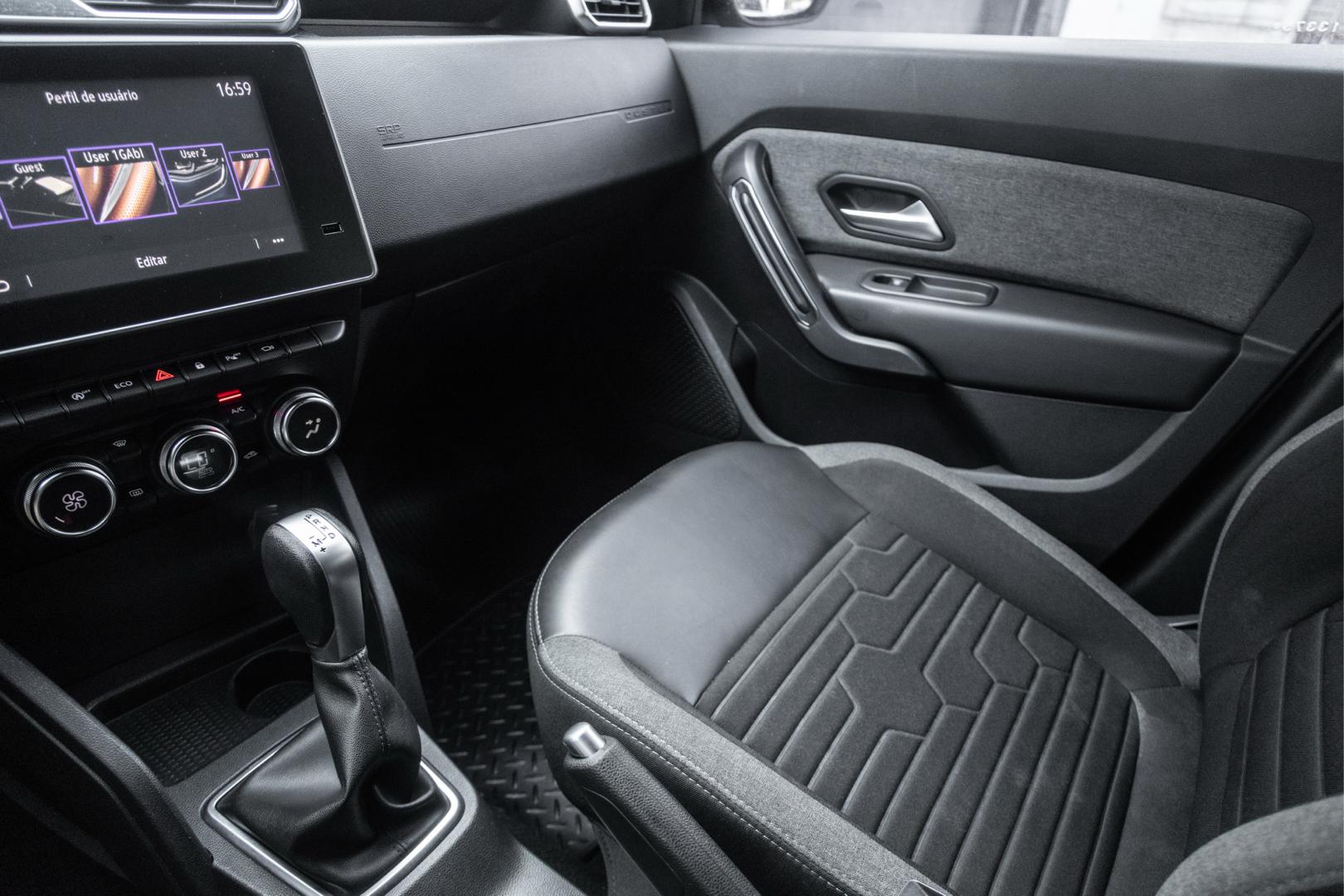 RENAULT Duster - Foto