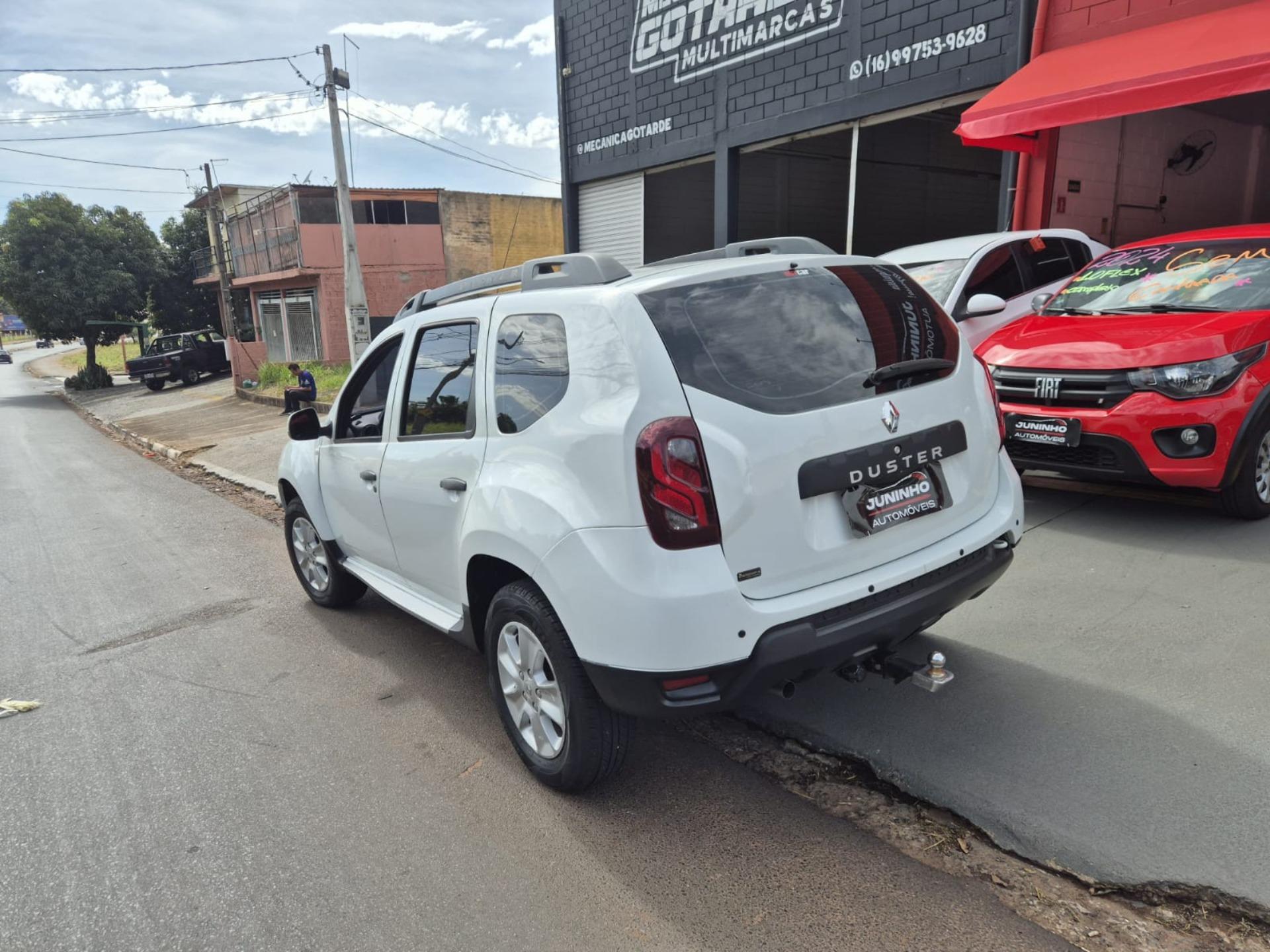 RENAULT Duster - Foto