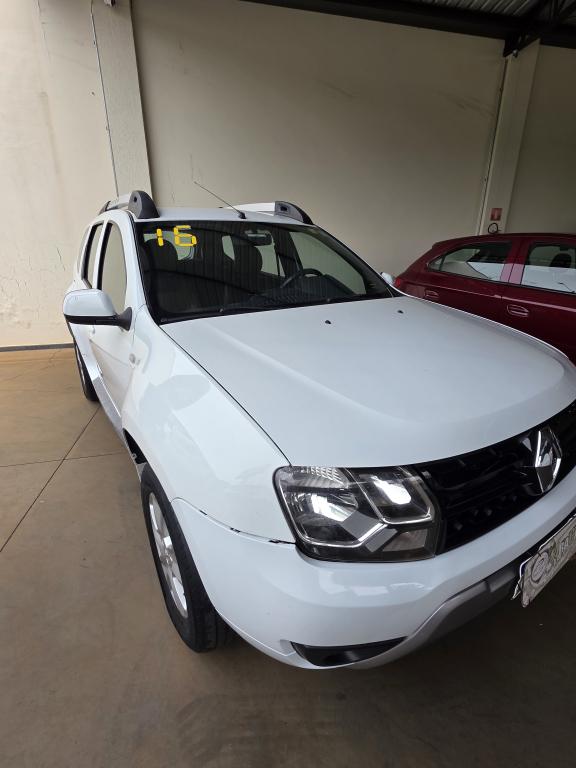RENAULT Duster - Foto