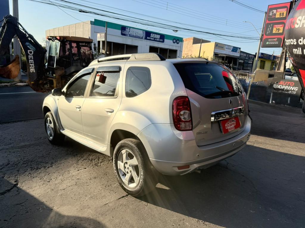 RENAULT Duster - Foto
