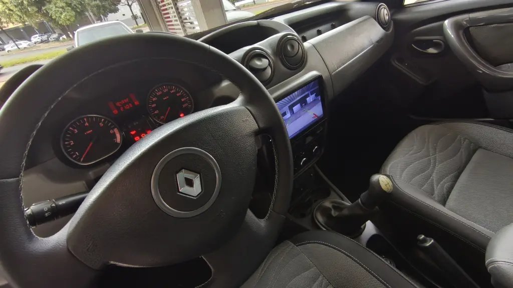 RENAULT Duster - Foto