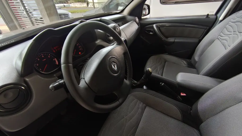 RENAULT Duster - Foto