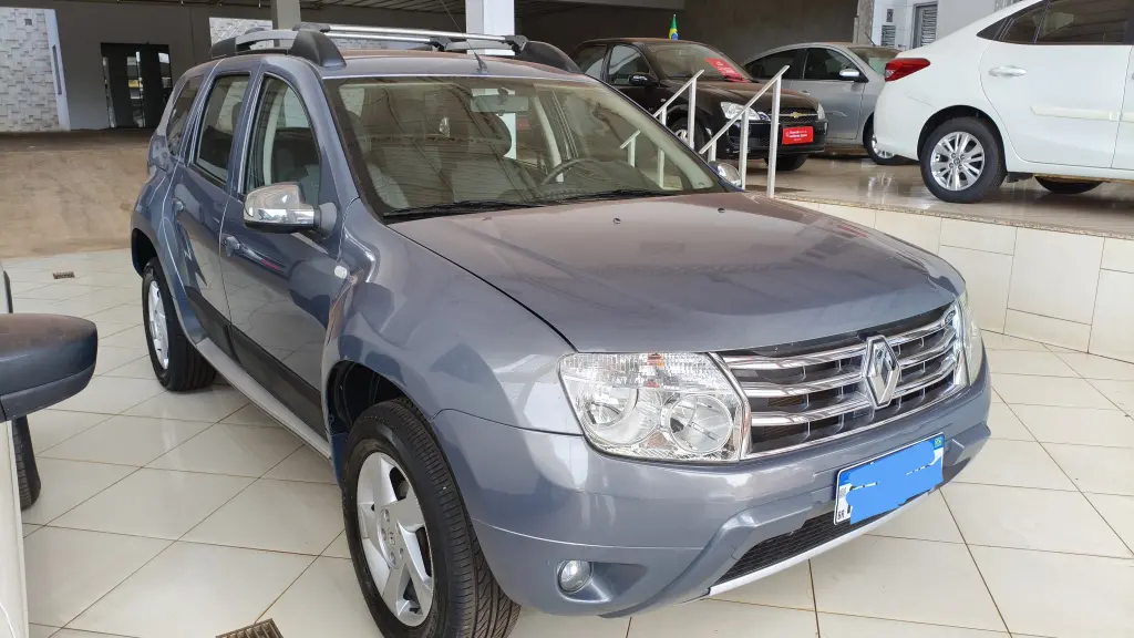 RENAULT Duster - Foto