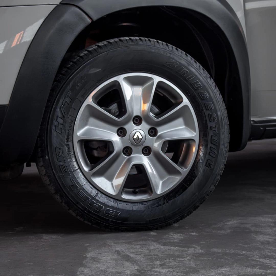 RENAULT Duster - Foto