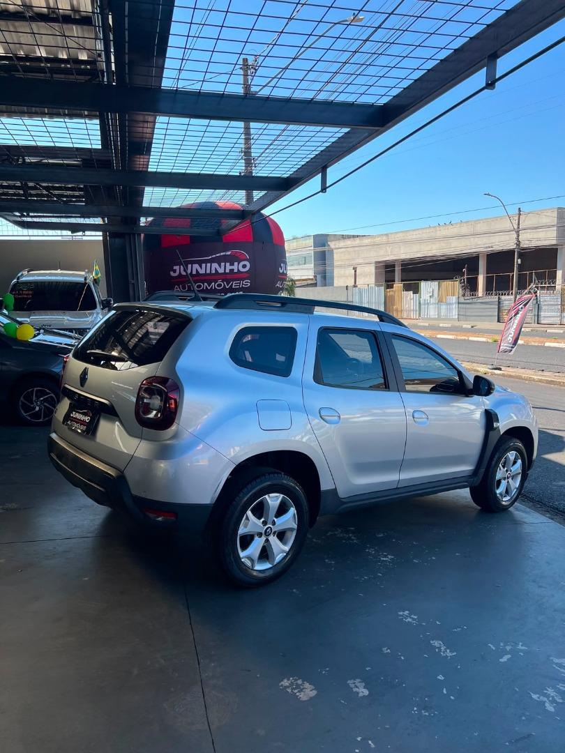 RENAULT Duster - Foto