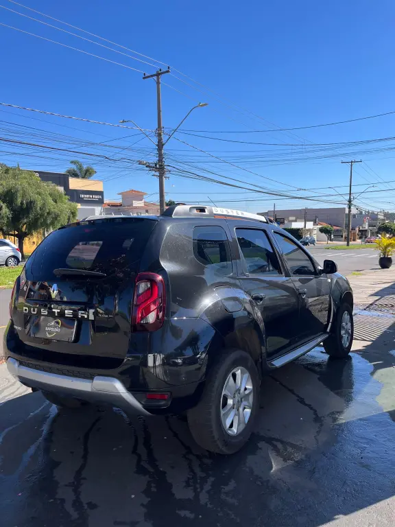 RENAULT Duster - Foto