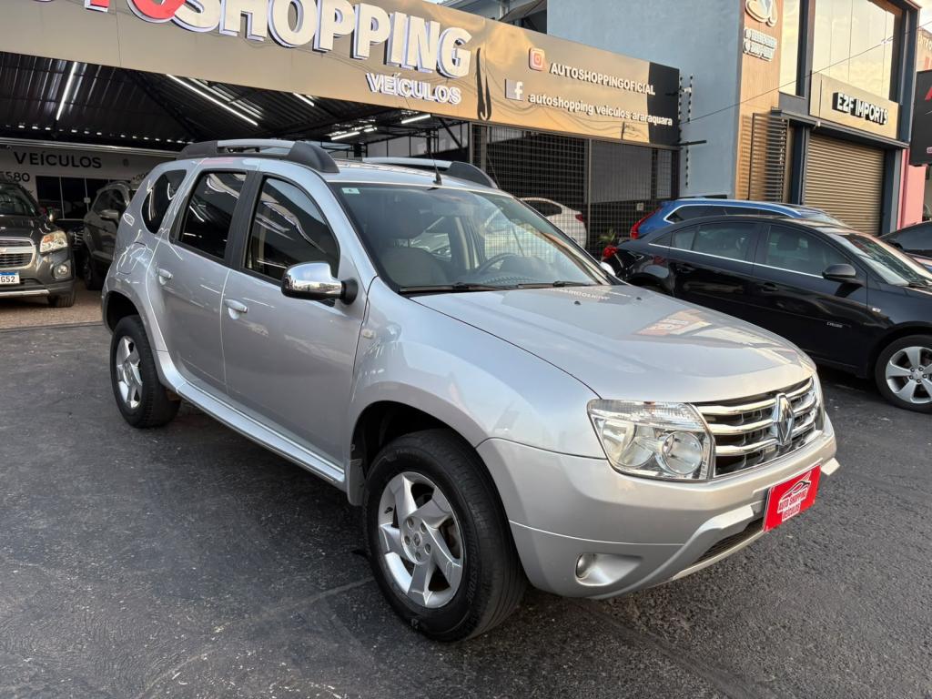 RENAULT Duster