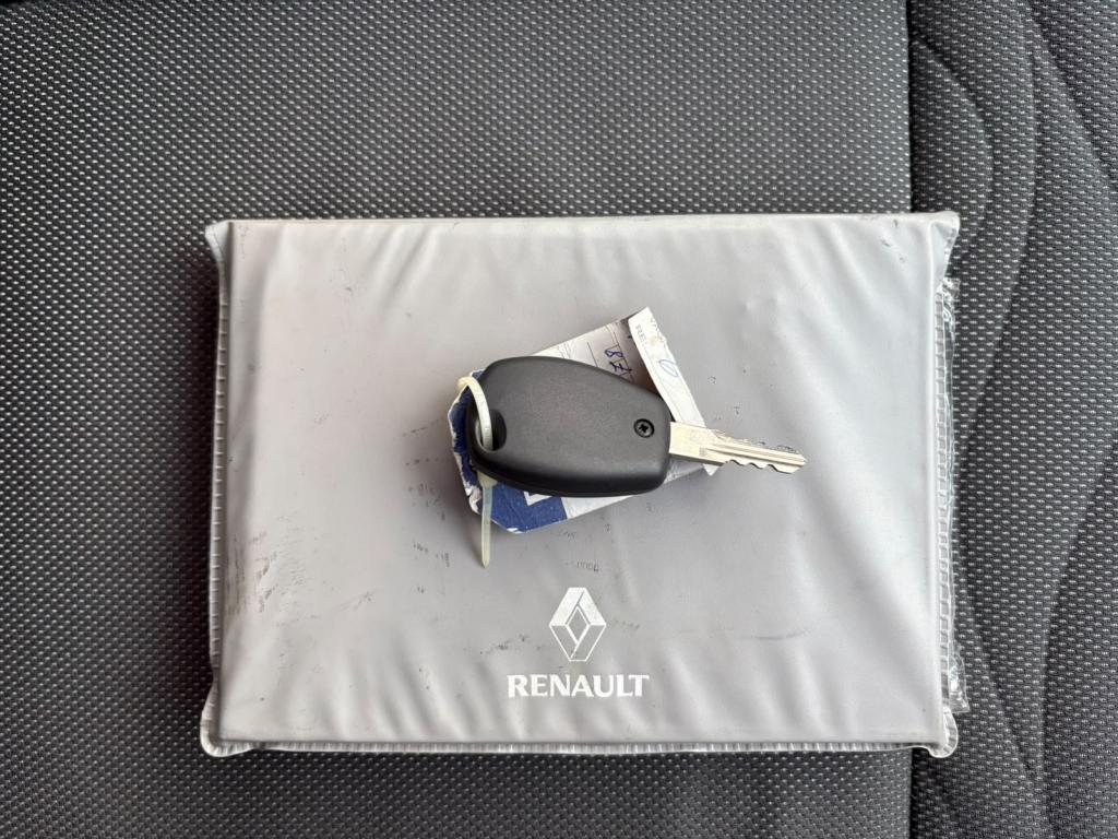 RENAULT Duster - Foto