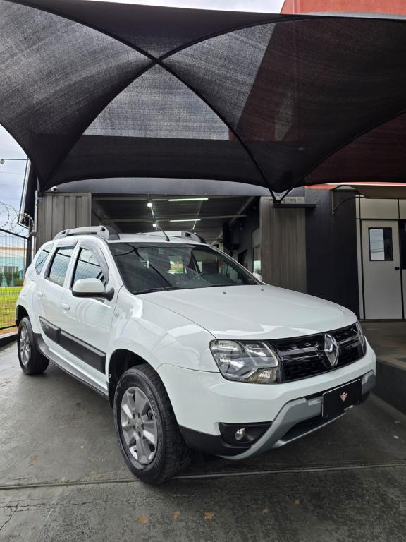 RENAULT Duster - Foto