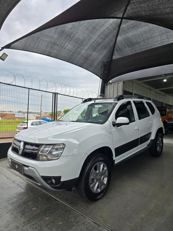 RENAULT Duster - Foto