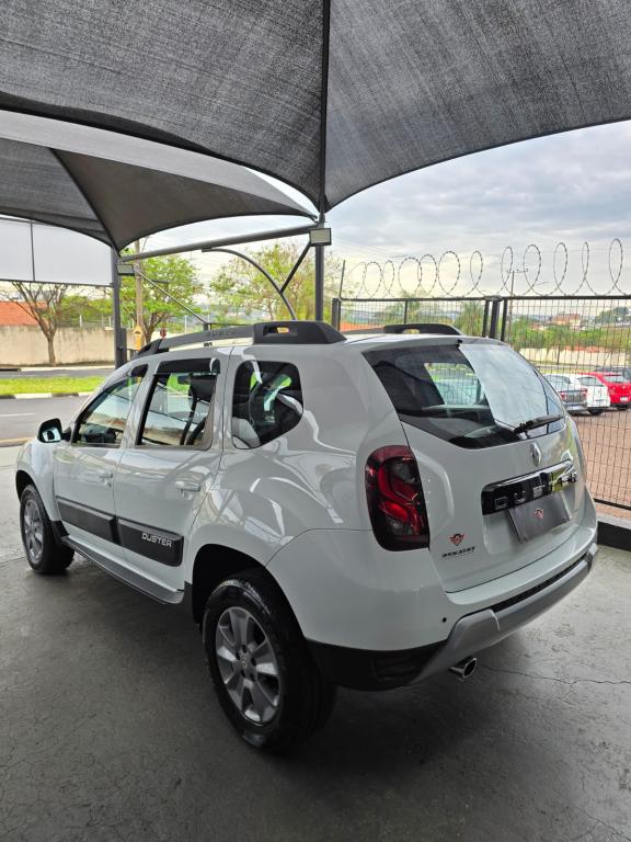 RENAULT Duster - Foto