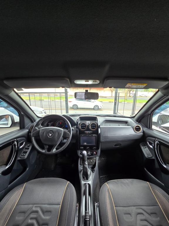 RENAULT Duster - Foto