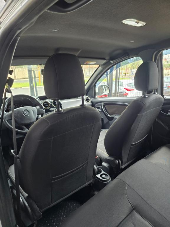 RENAULT Duster - Foto