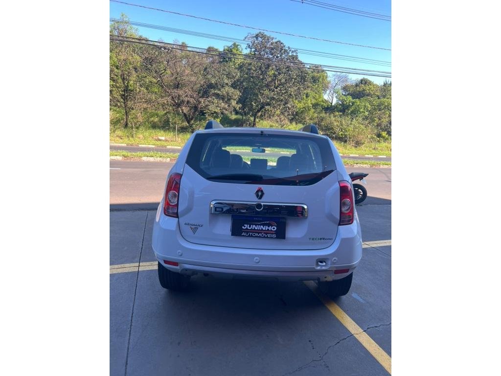 RENAULT Duster - Foto