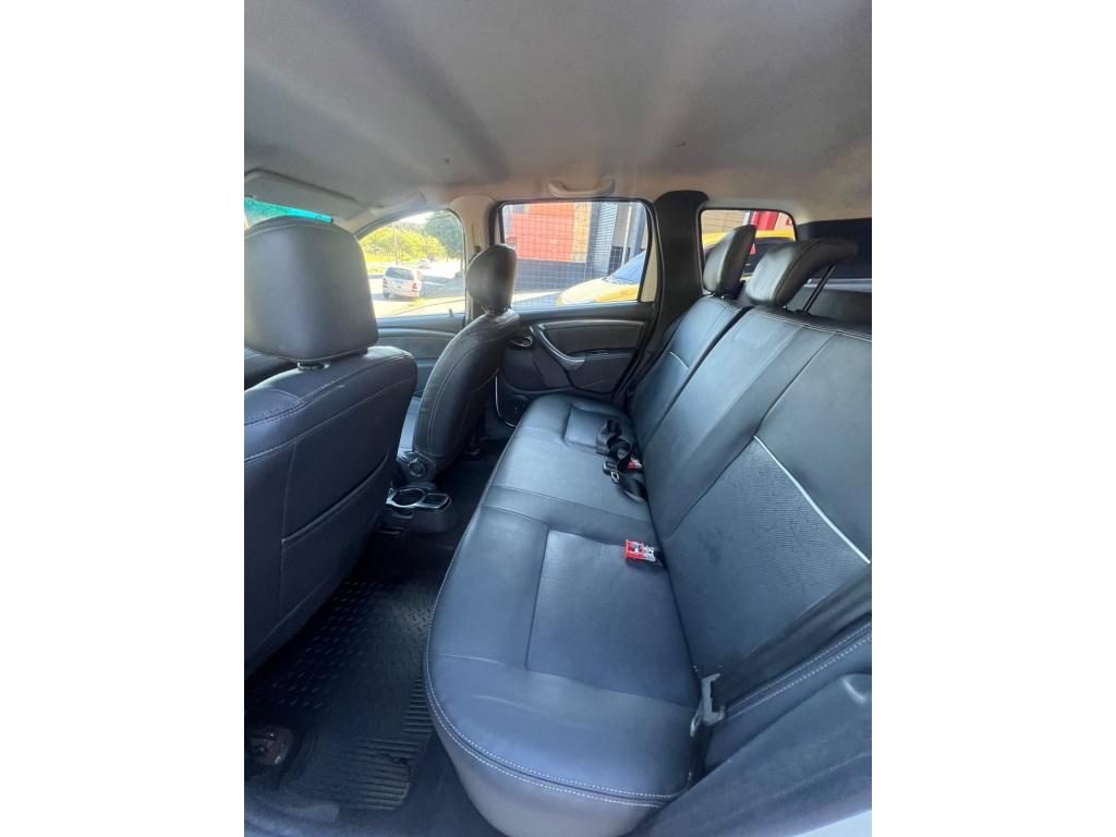 RENAULT Duster - Foto