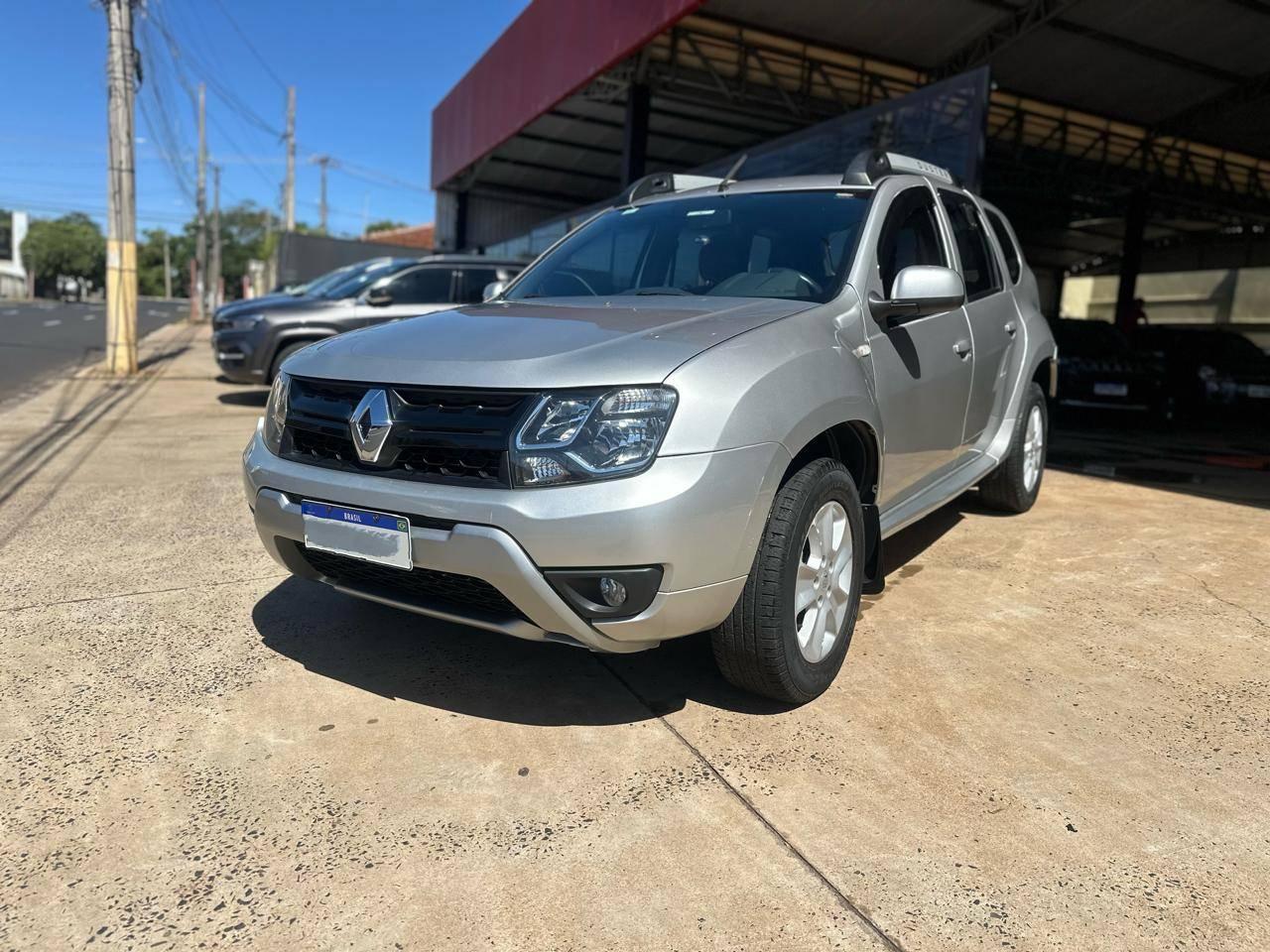 RENAULT Duster