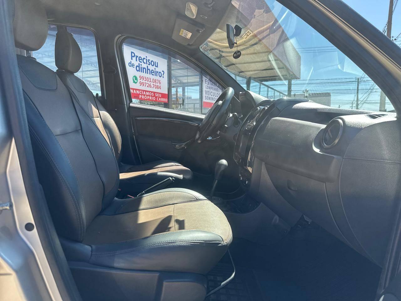 RENAULT Duster - Foto