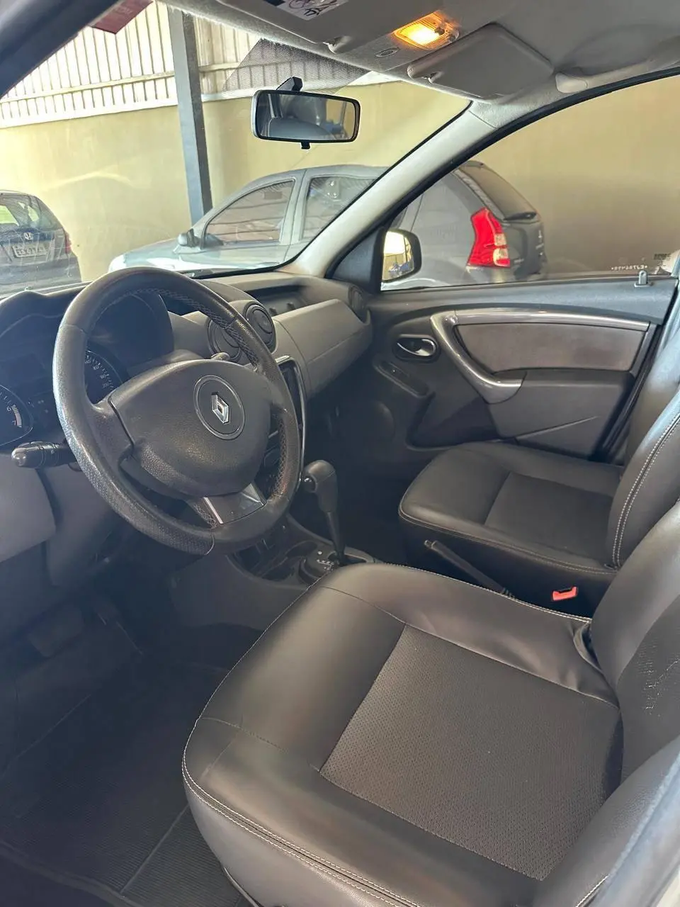 RENAULT Duster - Foto