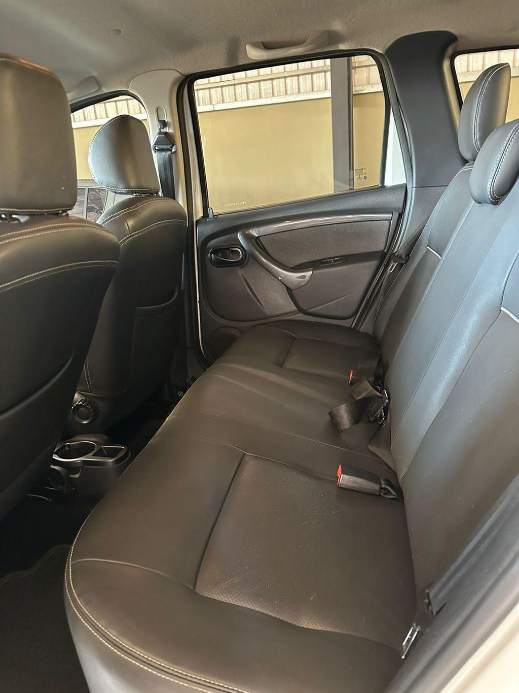 RENAULT Duster - Foto
