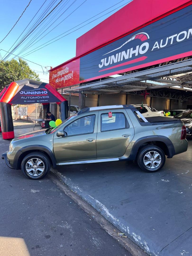 RENAULT Duster - Foto