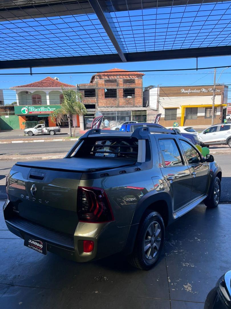 RENAULT Duster - Foto