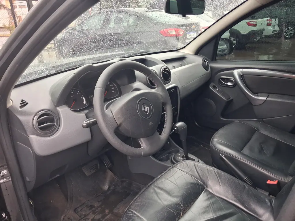 RENAULT Duster - Foto