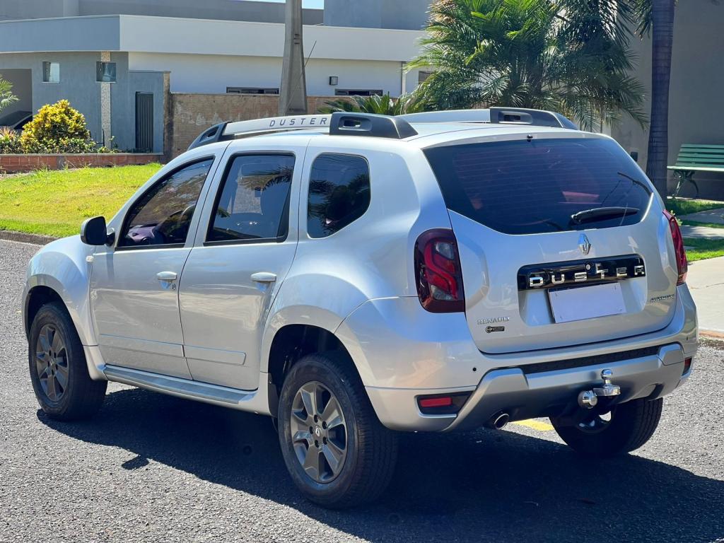 RENAULT Duster - Foto