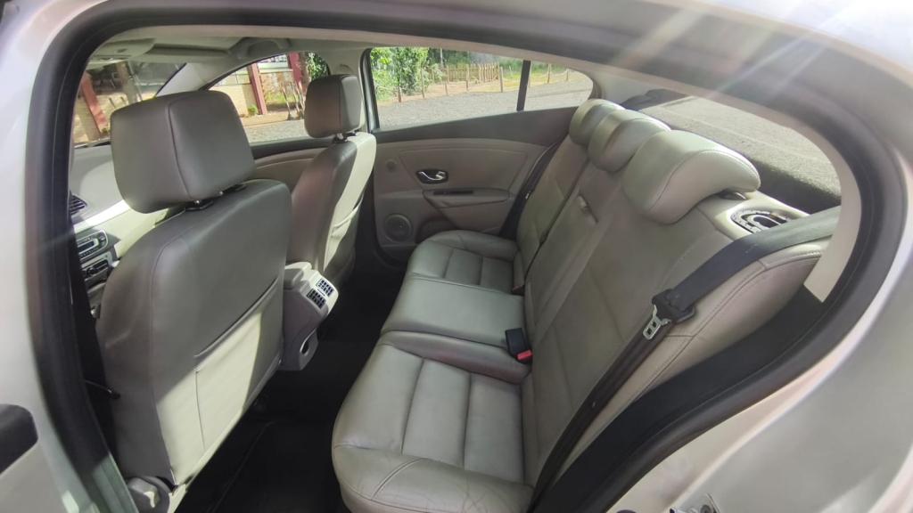 RENAULT Fluence - Foto