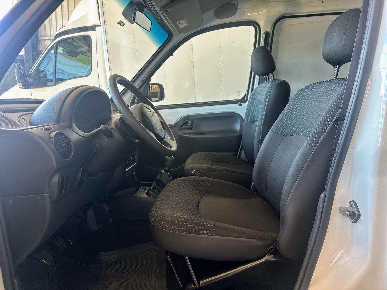 RENAULT Kangoo - Foto