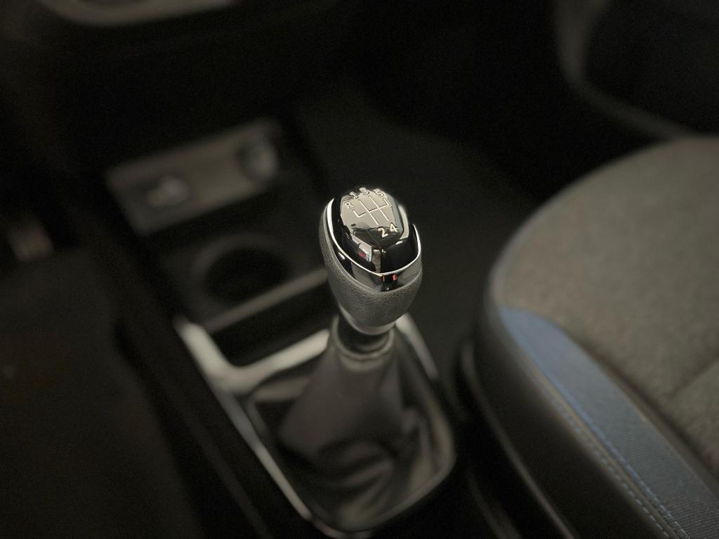 RENAULT Kwid - Miniatura