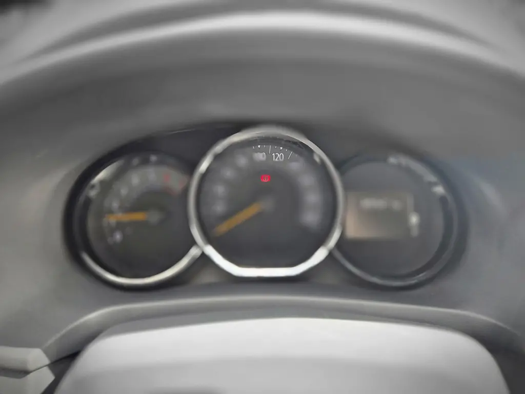 RENAULT Logan - Foto