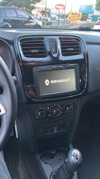 RENAULT Logan - Foto