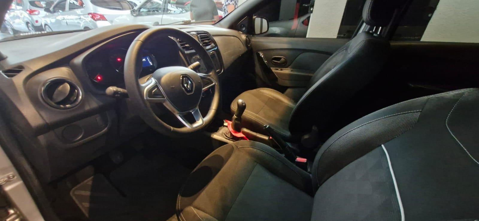 RENAULT Logan - Foto