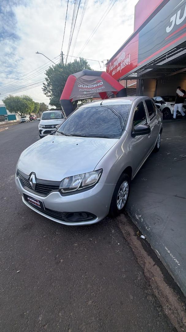 RENAULT Logan