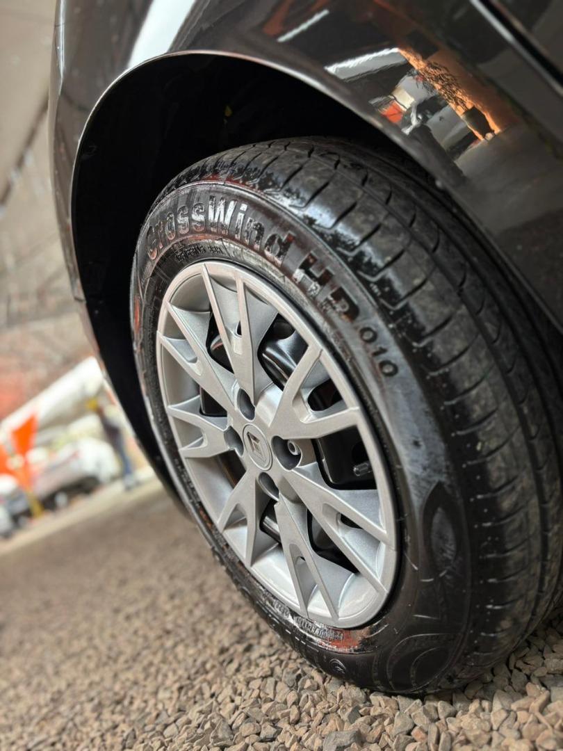 RENAULT Logan - Foto