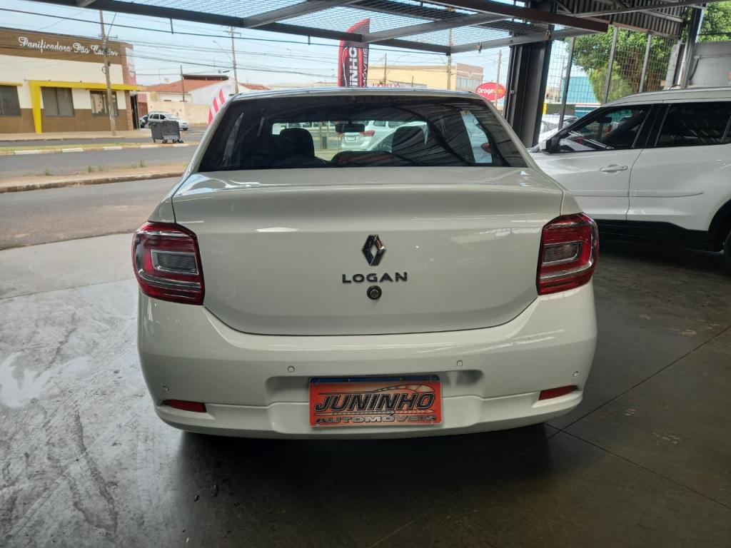 RENAULT Logan - Foto