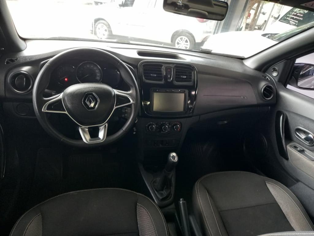 RENAULT Logan - Foto