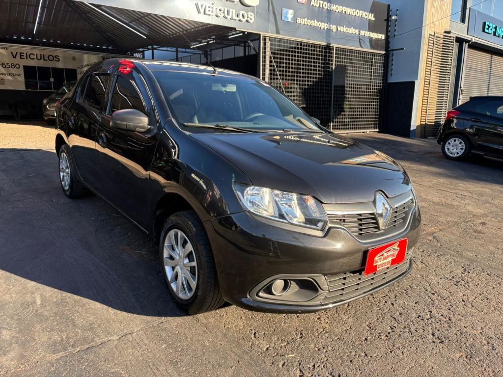 RENAULT Logan