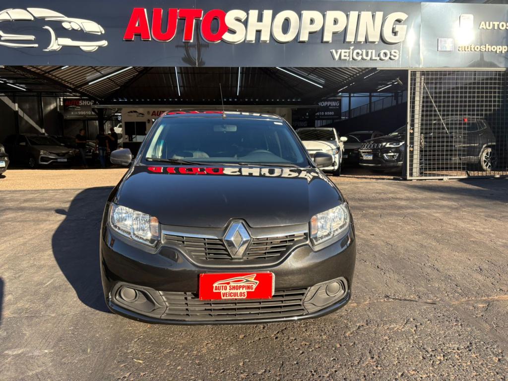 RENAULT Logan - Foto