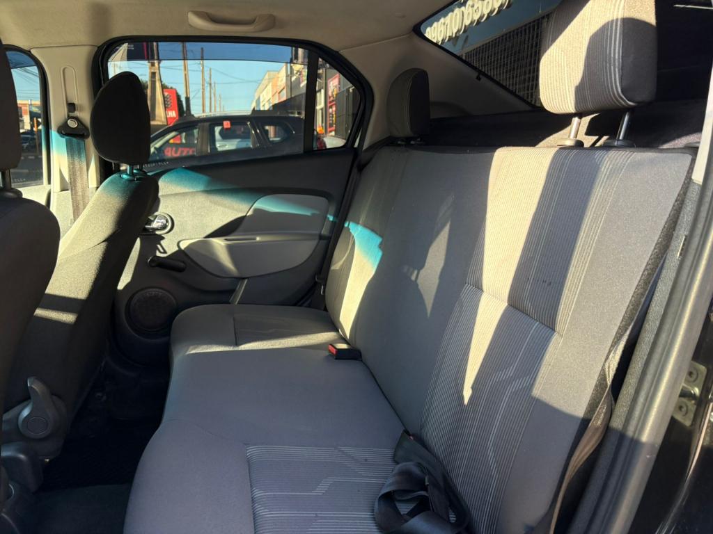 RENAULT Logan - Foto