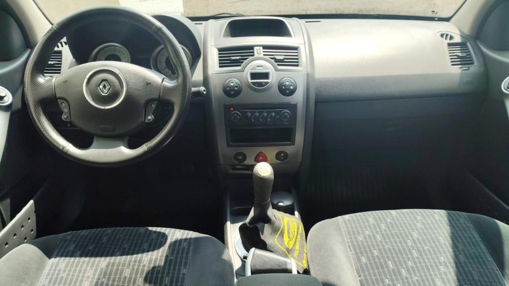 RENAULT Megane Grand Tour - Foto