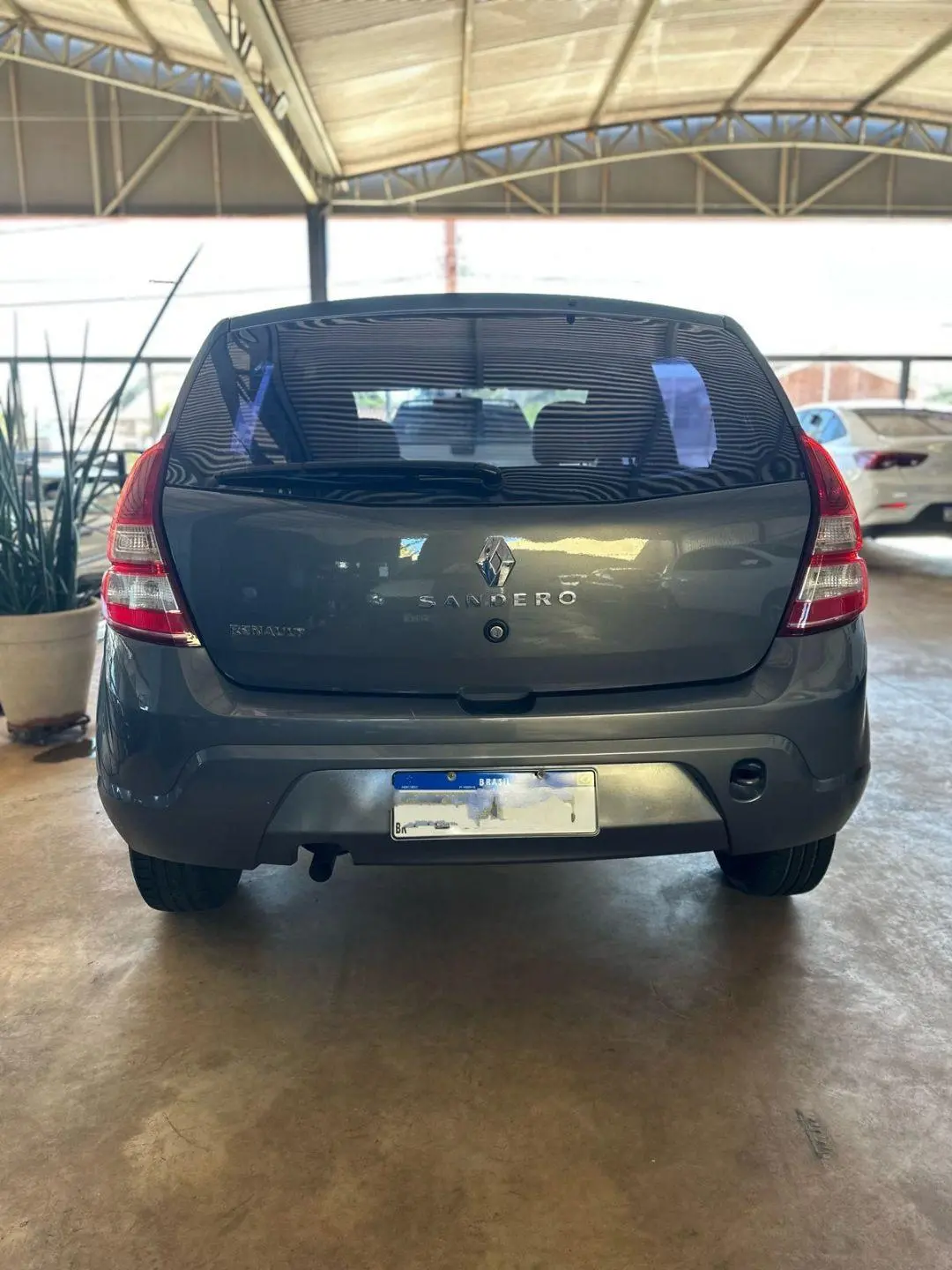 RENAULT Sandero - Foto