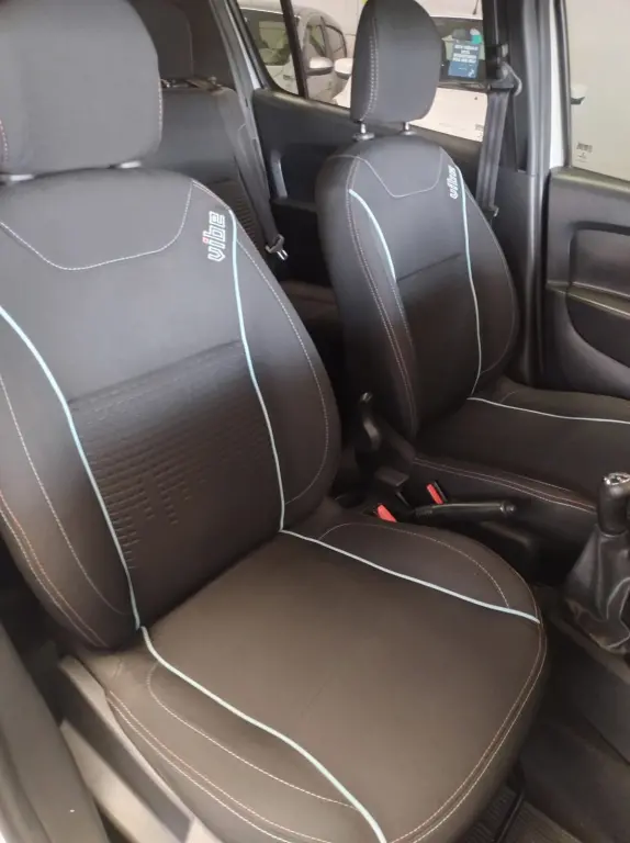 RENAULT Sandero - Foto