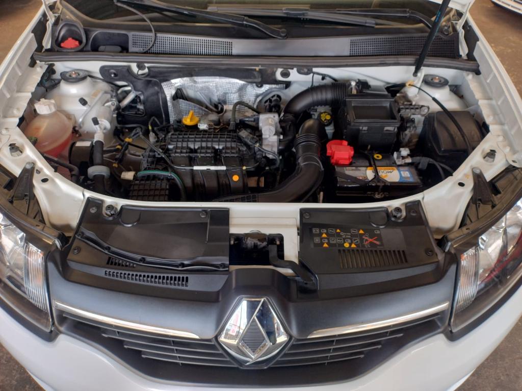 RENAULT Sandero - Foto